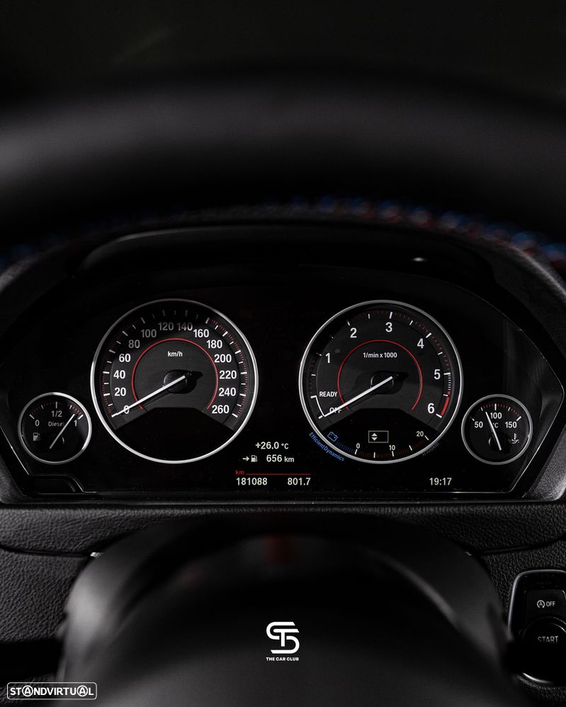 BMW 318 d xDrive Pack M - 17