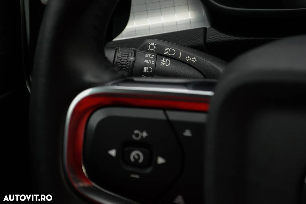 Volvo XC 40 T4 Recharge DKG Inscription - 12