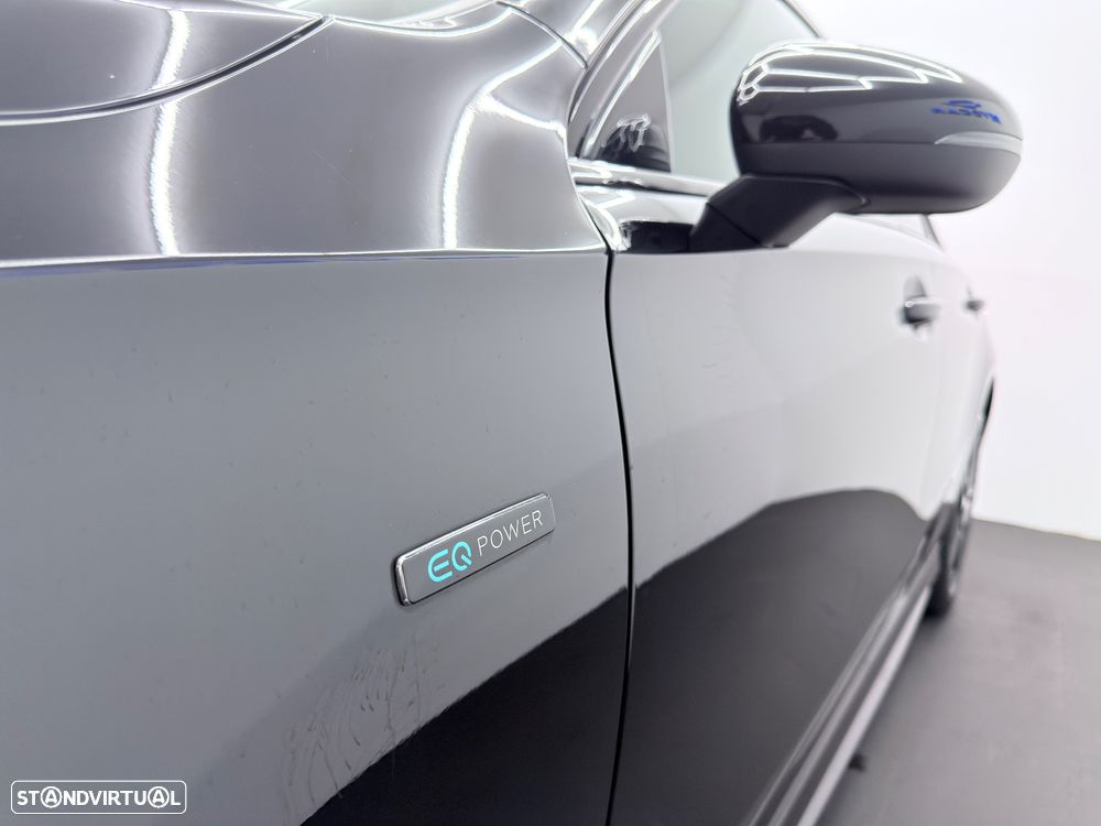 Mercedes-Benz A 250 e 8G-DCT Edition AMG Line - 37