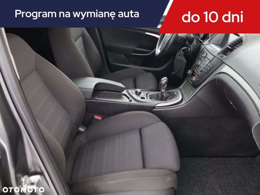 Opel Insignia - 11