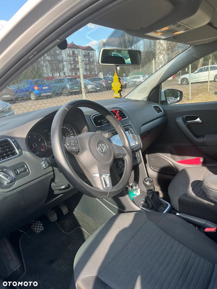 Volkswagen Polo - 10