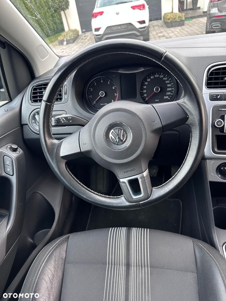 Volkswagen Polo 1.2 MATCH - 7