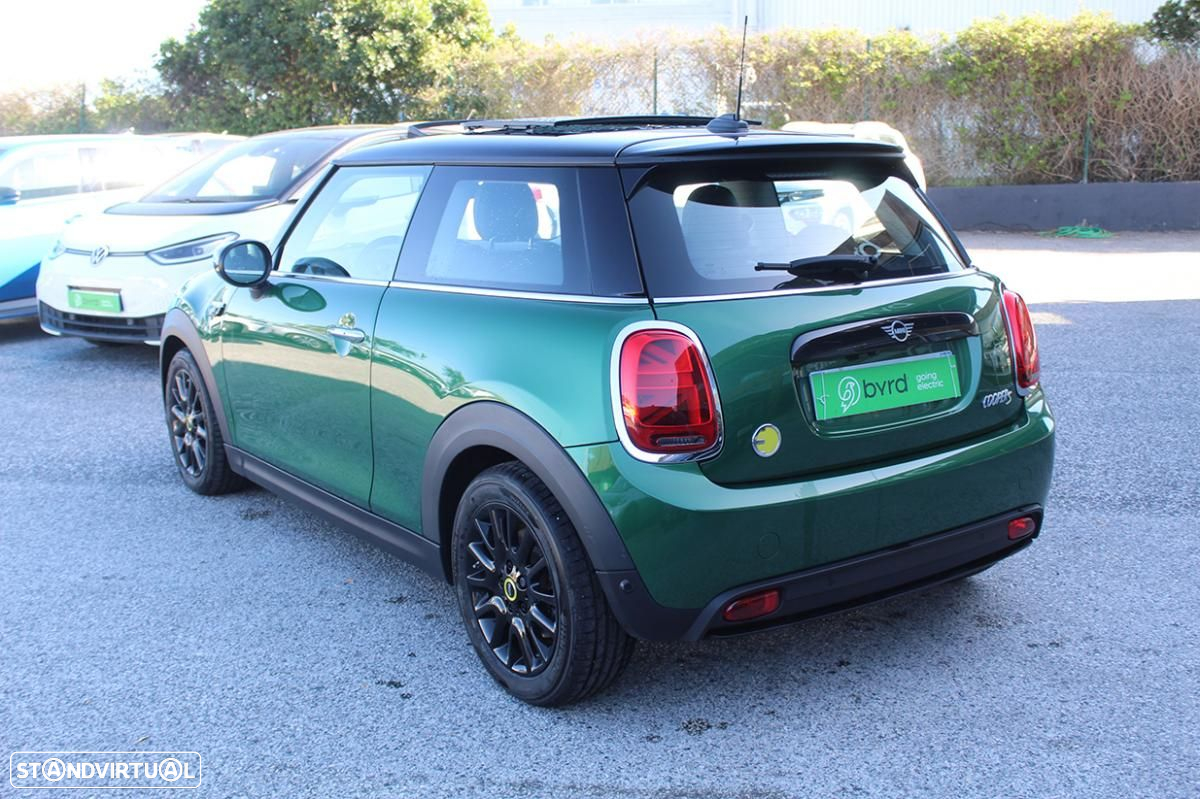 MINI 3 Portas Cooper SE Camden Edition - 7