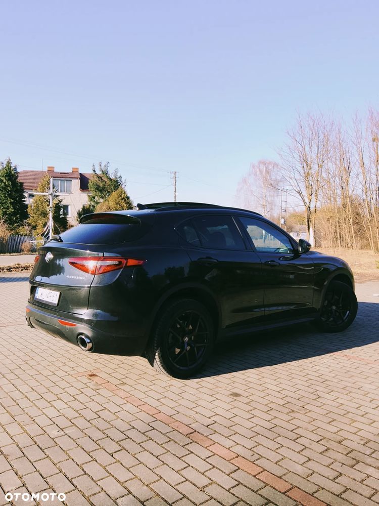 Alfa Romeo Stelvio - 5