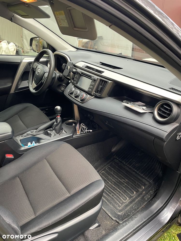 Toyota RAV4 2.0 D-4D Active - 9