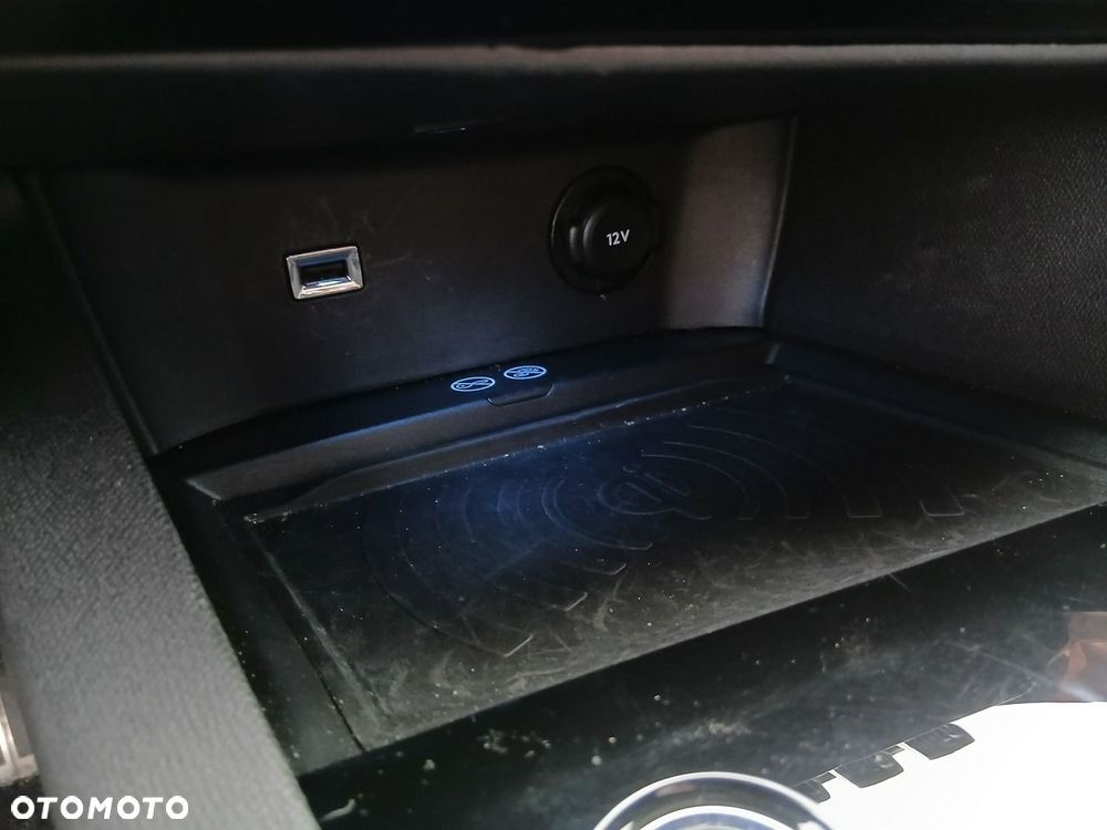 Peugeot 5008 BlueHDi 180 EAT8 GT - 38