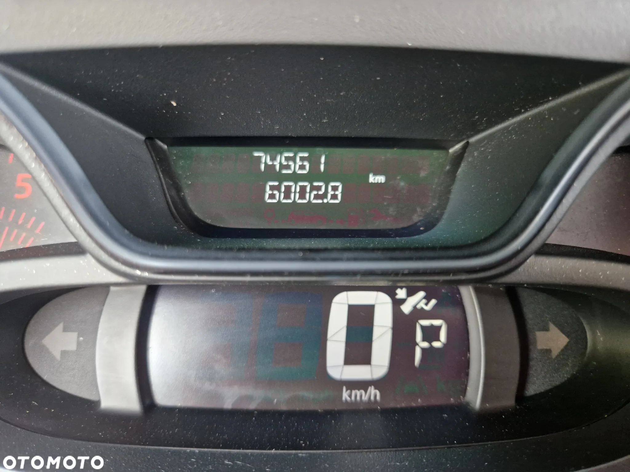 Renault Captur 1.5 dCi Energy Zen EDC EU6 - 17