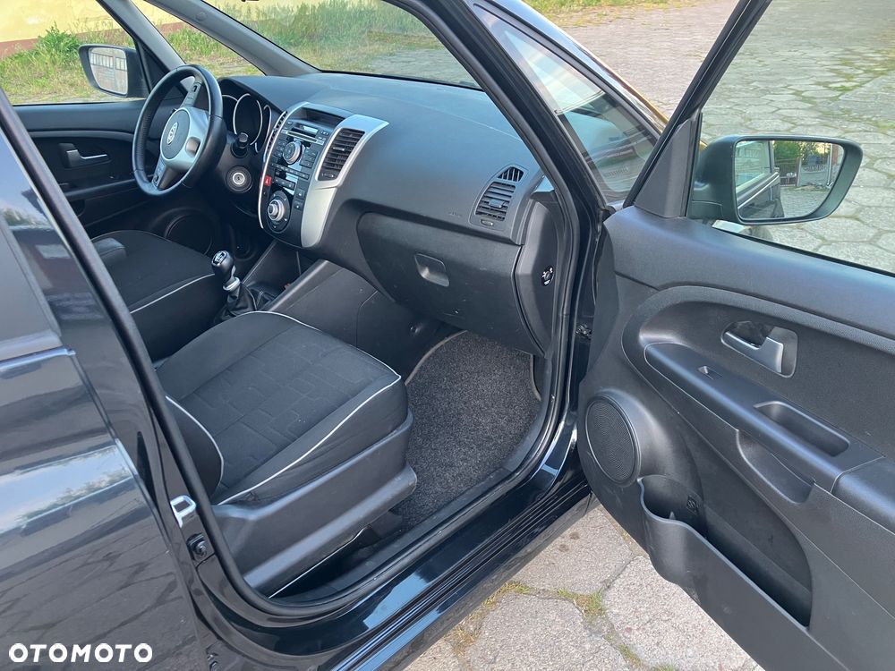 Kia Venga 1.4 CRDi 90 Edition 7 - 8