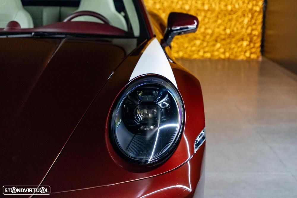 Porsche 911 (992) Targa 4S Heritage Design - 13