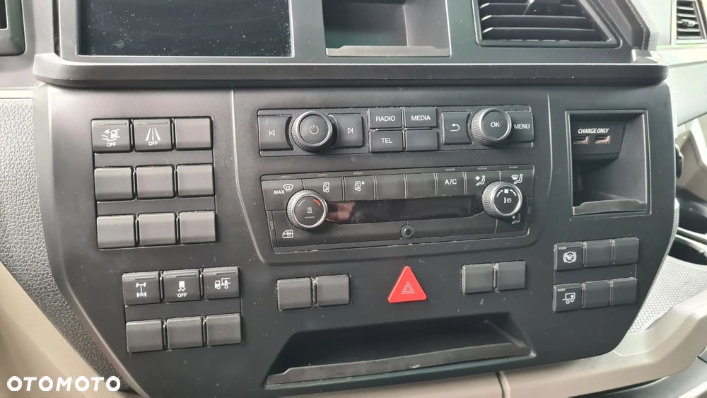 MAN TGX 18.470 / MEGA / EURO 6 / GM - 12