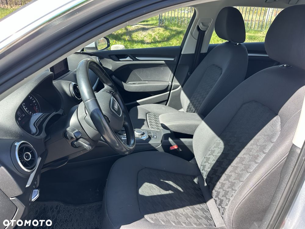 Audi A3 Sportback - 8