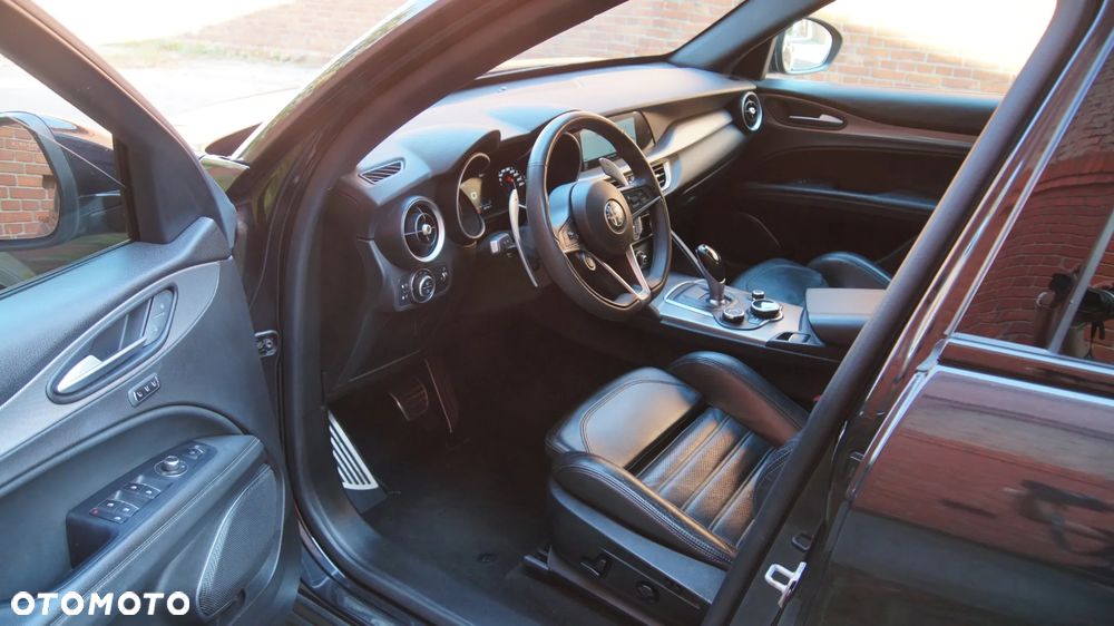 Alfa Romeo Stelvio 2.2 JTDM Executive Q4 - 15