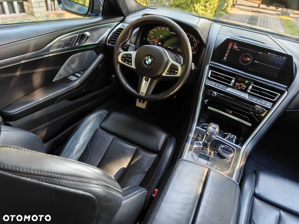 BMW Seria 8 - 7