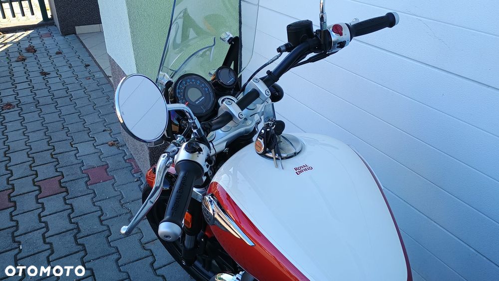 Royal Enfield Super Meteor - 11