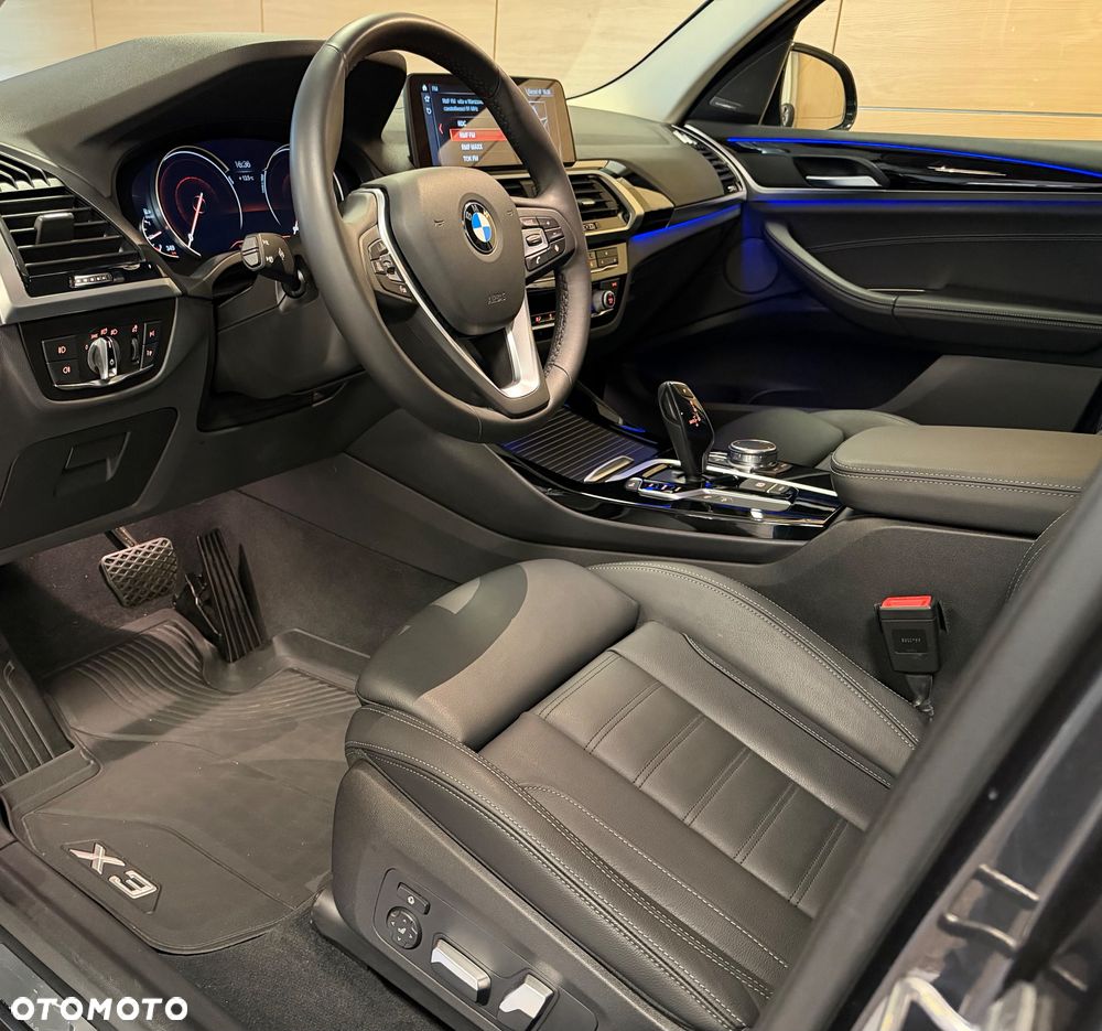 BMW X3 xDrive20d xLine - 14
