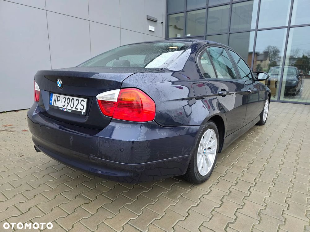 BMW Seria 3 318i - 14