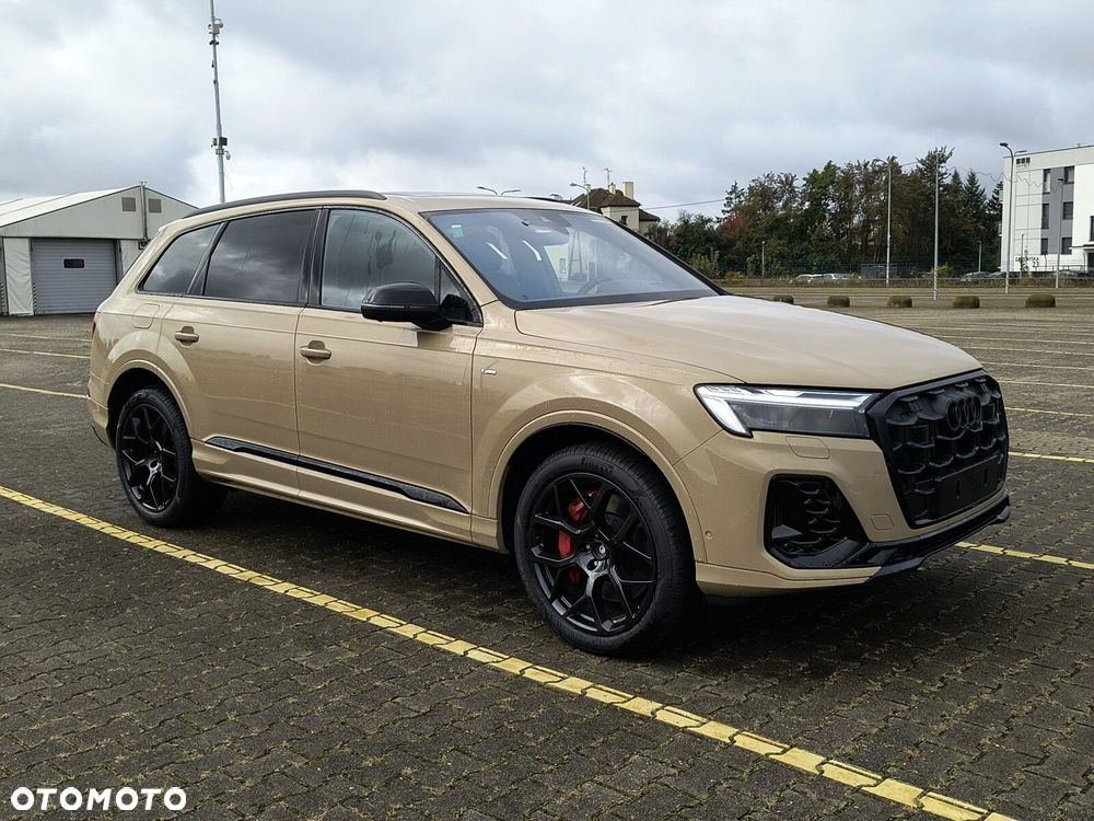 Audi Q7 60 TFSI e PHEV Quattro S Line Tiptr - 1