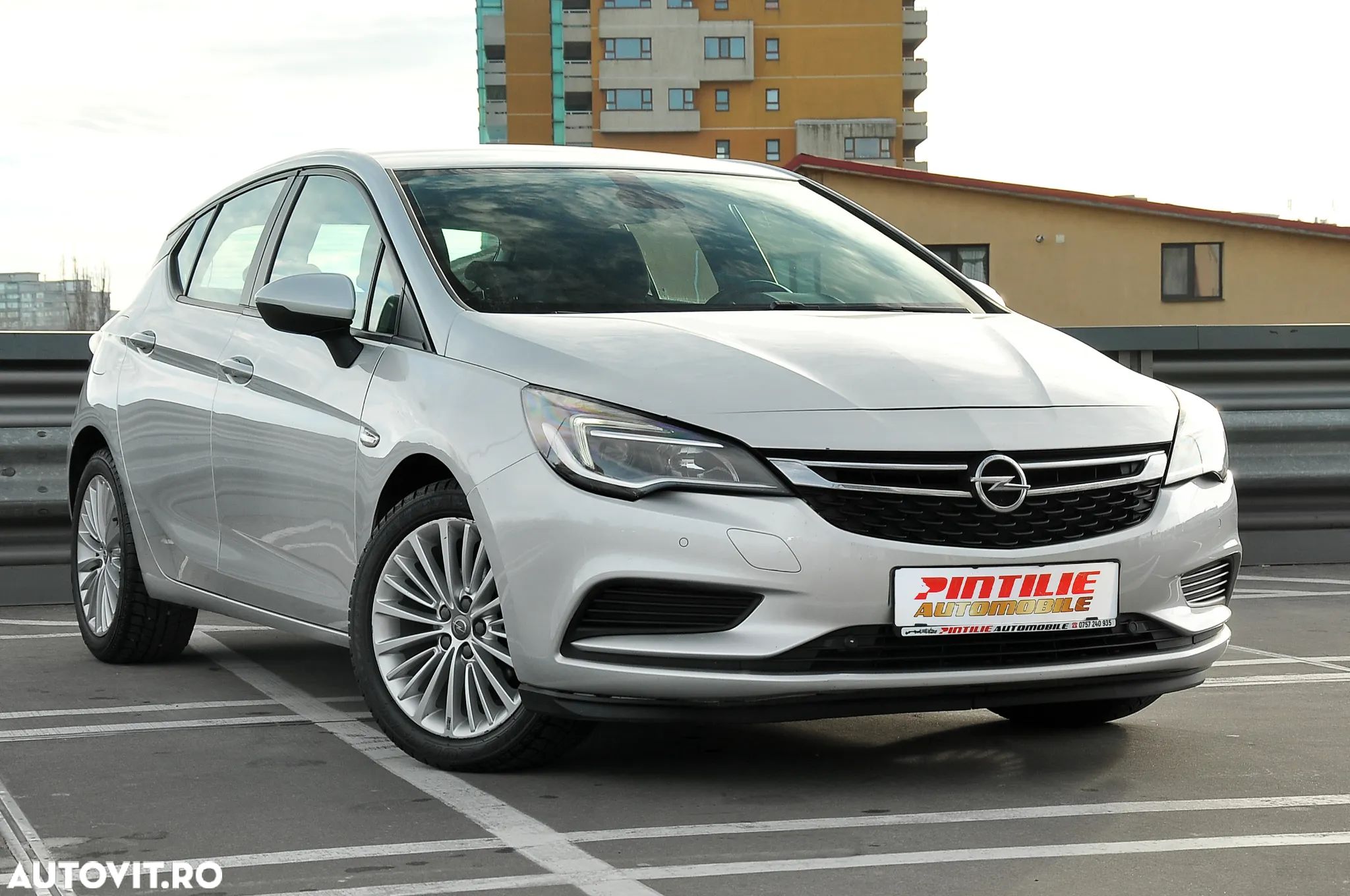 Opel Astra 1.0 Turbo Start/Stop Edition - 1