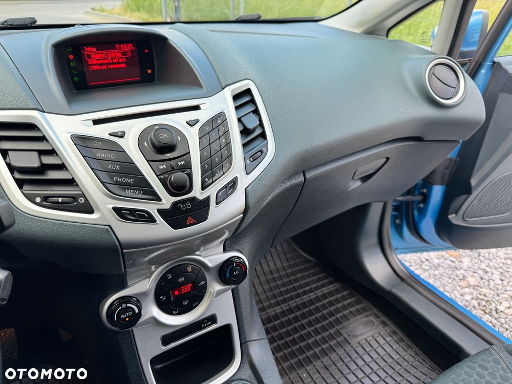 Ford Fiesta 1.4 Champions Edition - 25