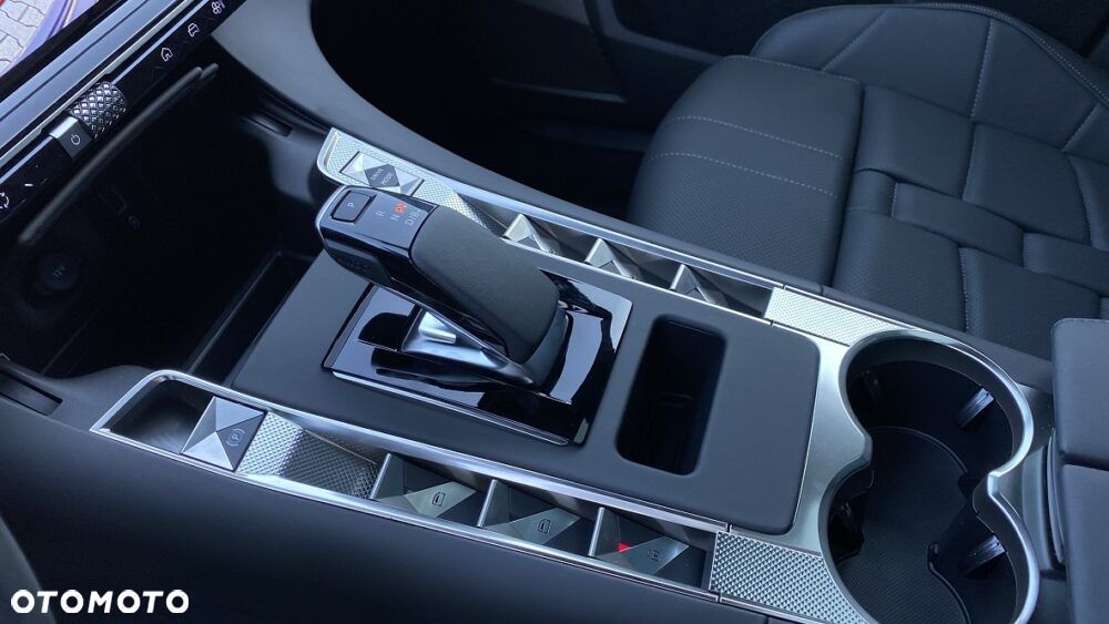 DS Automobiles DS 7 - 13