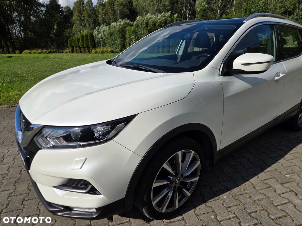 Nissan Qashqai 1.3 DIG-T N-Connecta - 2