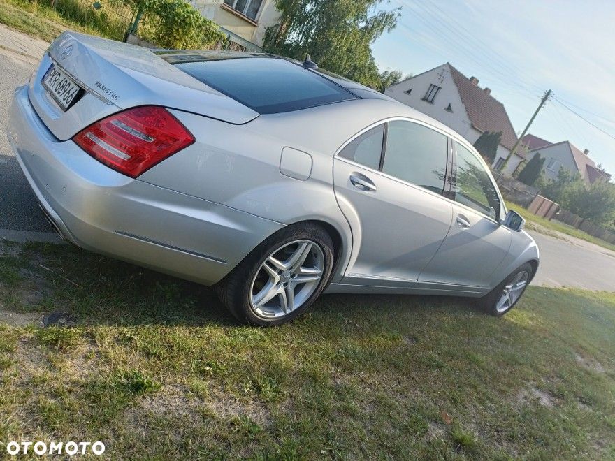 Mercedes-Benz S-Class 2012 photo 2