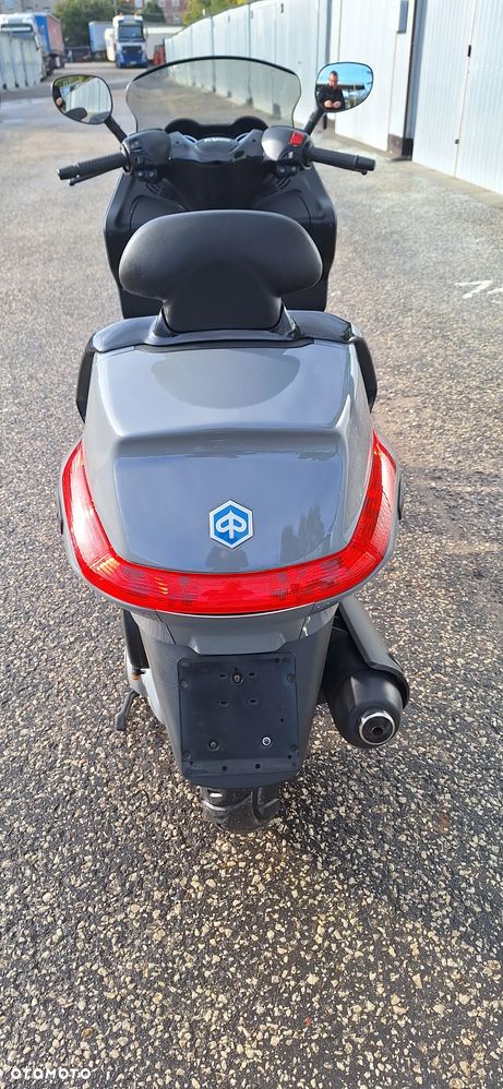 Piaggio Xevo - 9