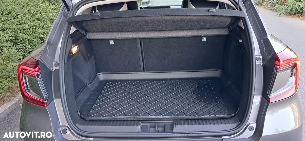 Renault Captur - 31