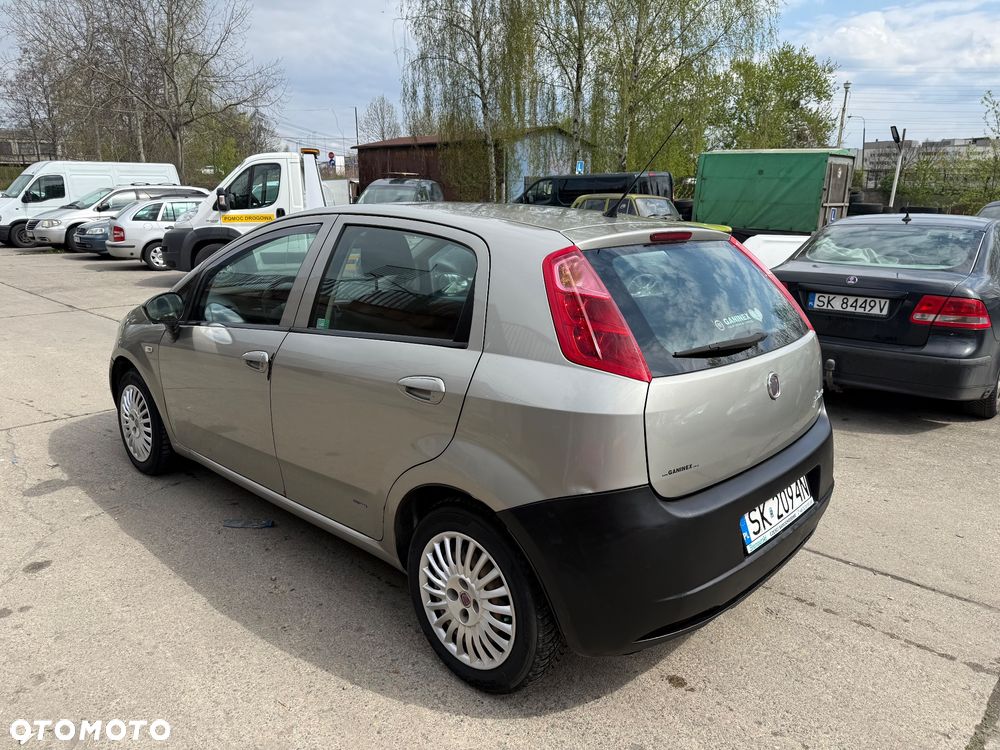 Fiat Punto 1.2 8V - 12