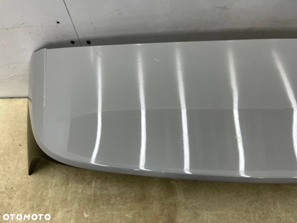 Spoiler Porsche Cayenne III 9y 17r.- kolor M9A lotka na dach klapy bagażnika 9y0827937 - 3