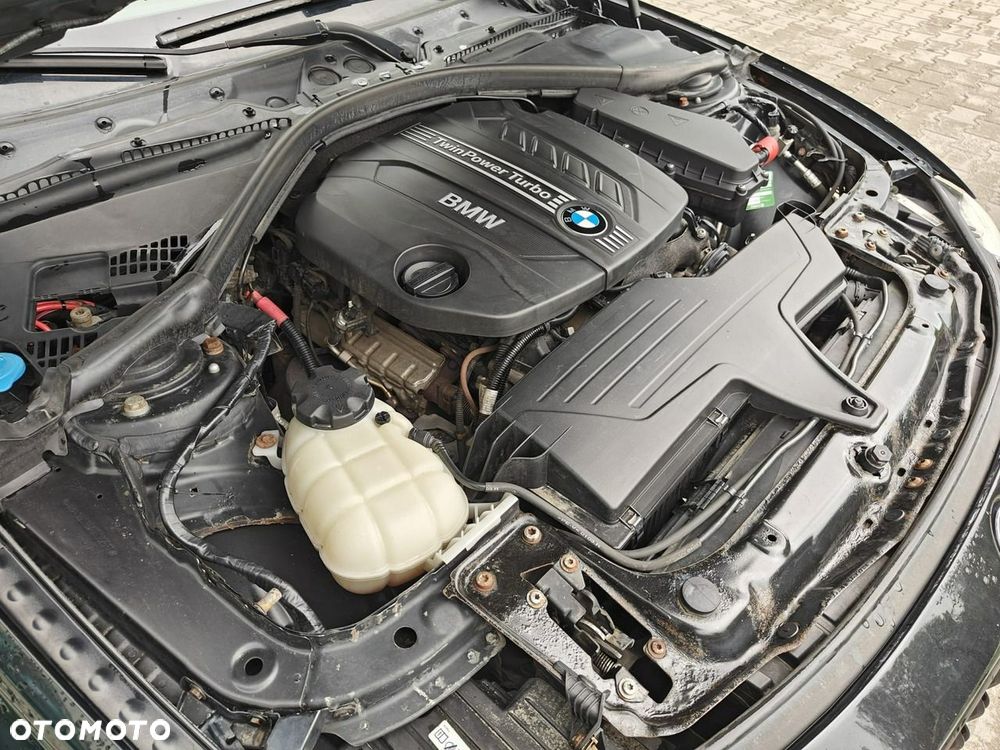 BMW Seria 3 - 23