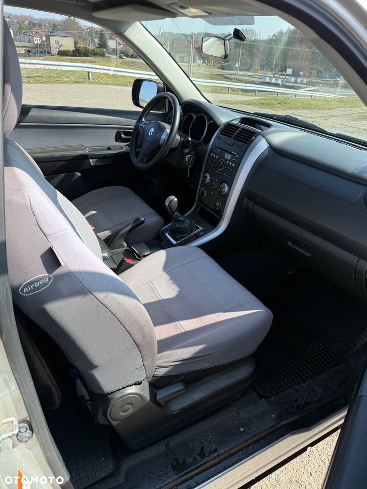 Suzuki Grand Vitara 1.9 DDiS - 16