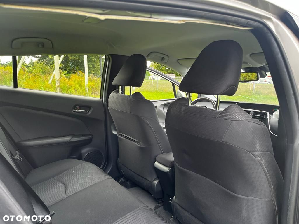 Toyota Prius - 17