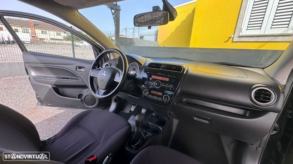 Mitsubishi Space Star 1.2 Intense Connect Edition - 23