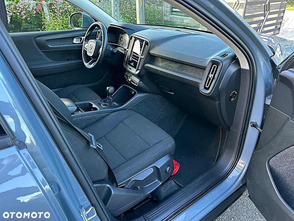 Volvo XC 40 T2 Momentum - 16