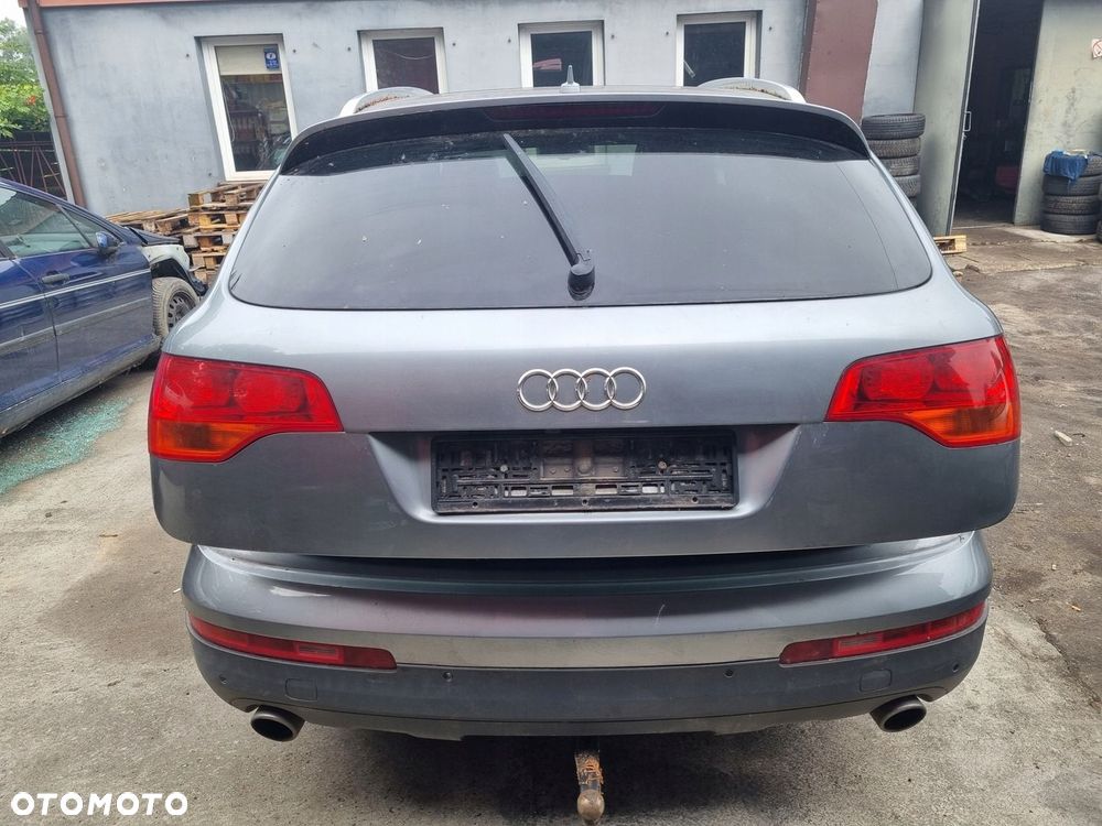 AUDI Q7 4L 05-10 r. KLAPA TYLNA BAGAŻNIKA + - 1