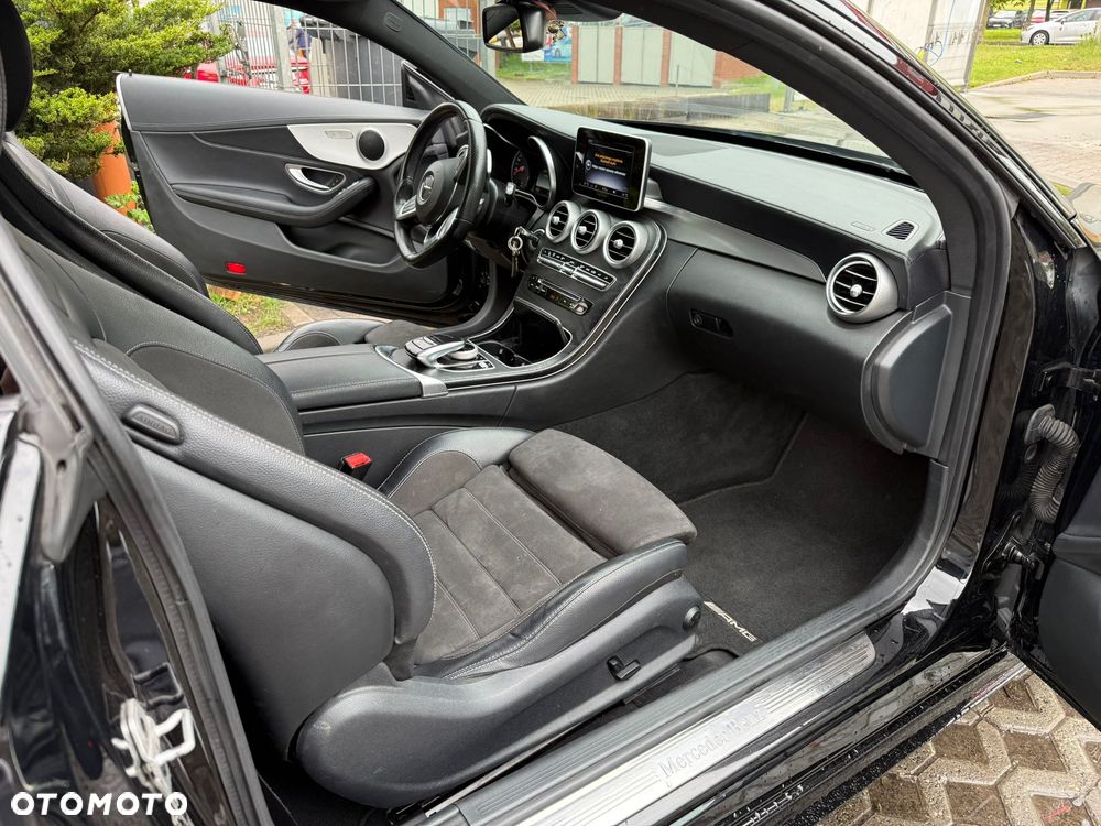Mercedes-Benz Klasa C 200 4-Matic 9G-Tronic - 21
