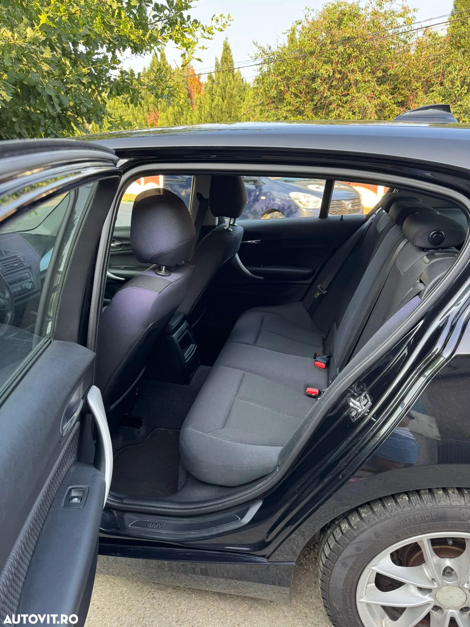 BMW Seria 1 116d - 15