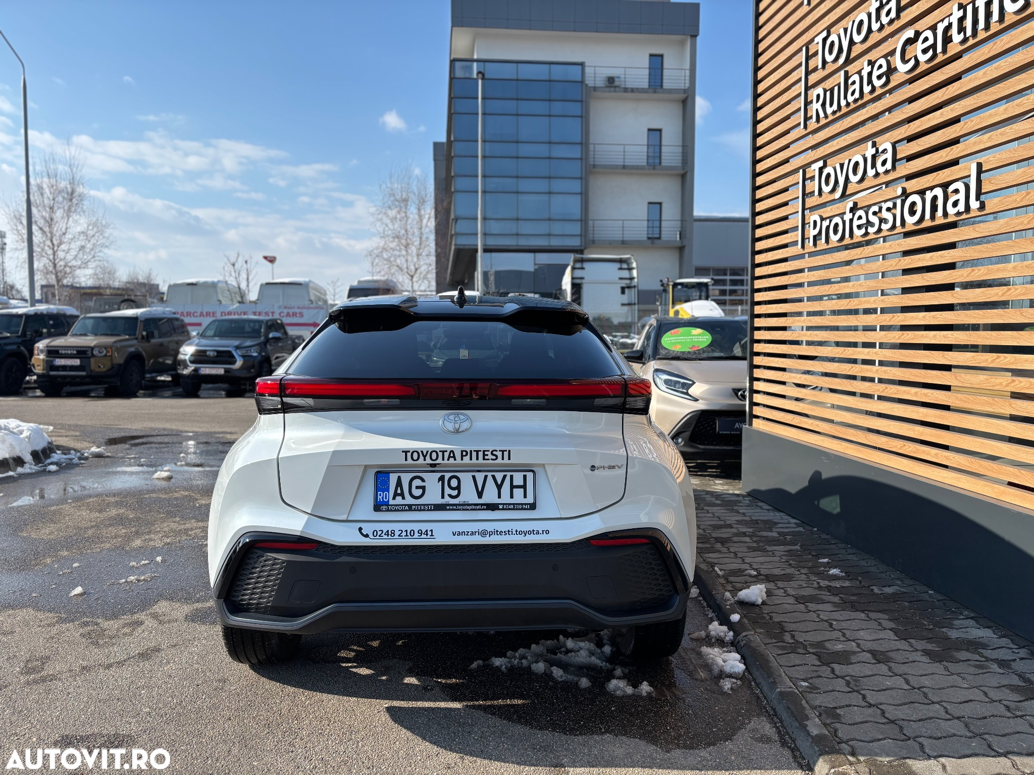 Toyota C-HR 2.0 PHEV 223 CP 4x2 CVT Exclusive - 5