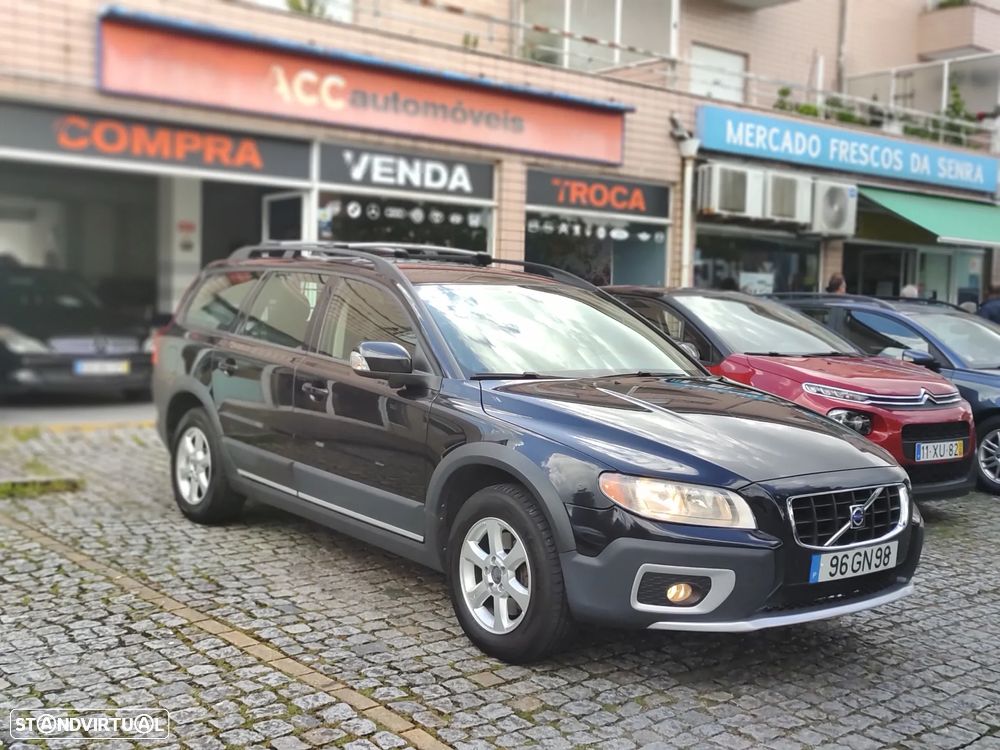 Volvo XC 70 D5 Momentum - 1
