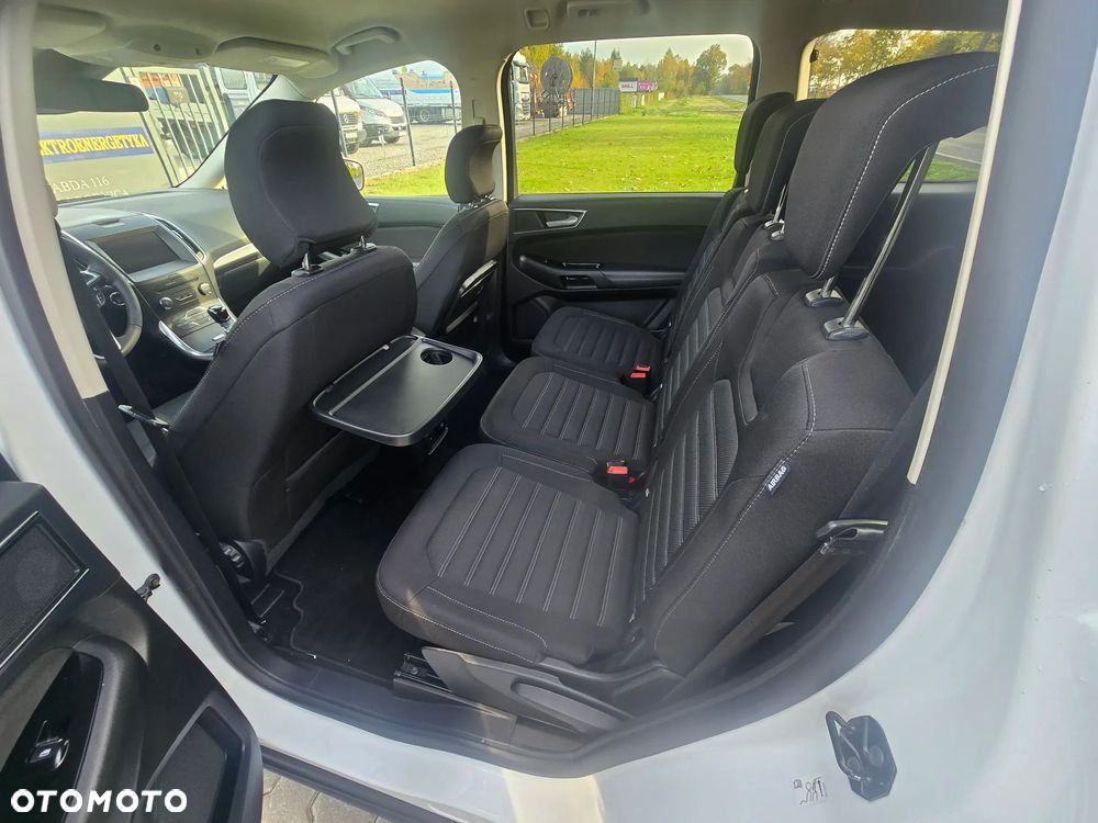 Ford Galaxy - 11