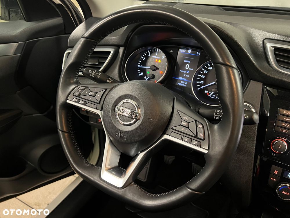 Nissan Qashqai 1.3 DIG-T N-CONNECTA - 28