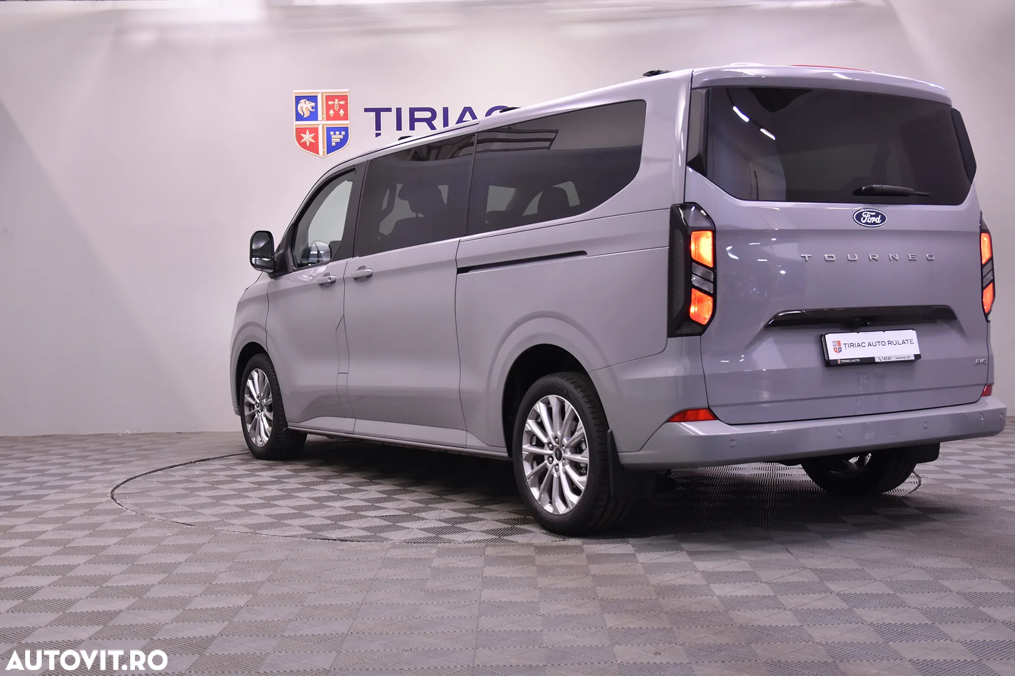 Ford Tourneo - 3