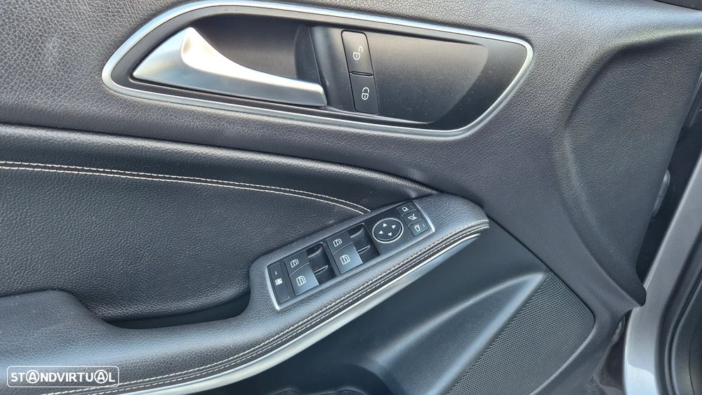 Mercedes-Benz A 180 CDI AMG Line - 10