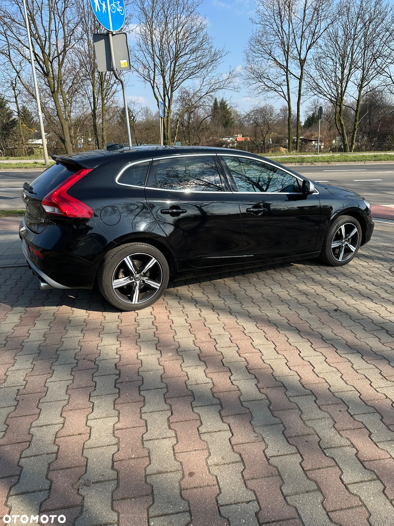 Volvo V40 T3 Drive-E R-Design Momentum - 5