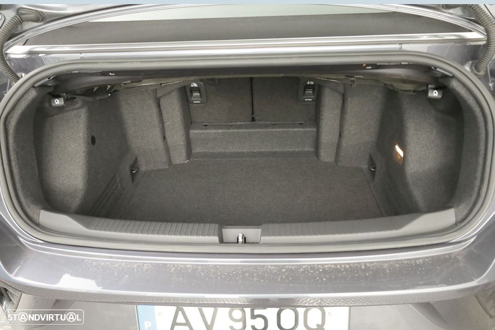 VW T-Roc Cabrio 1.5 TSI R-Line DSG - 24