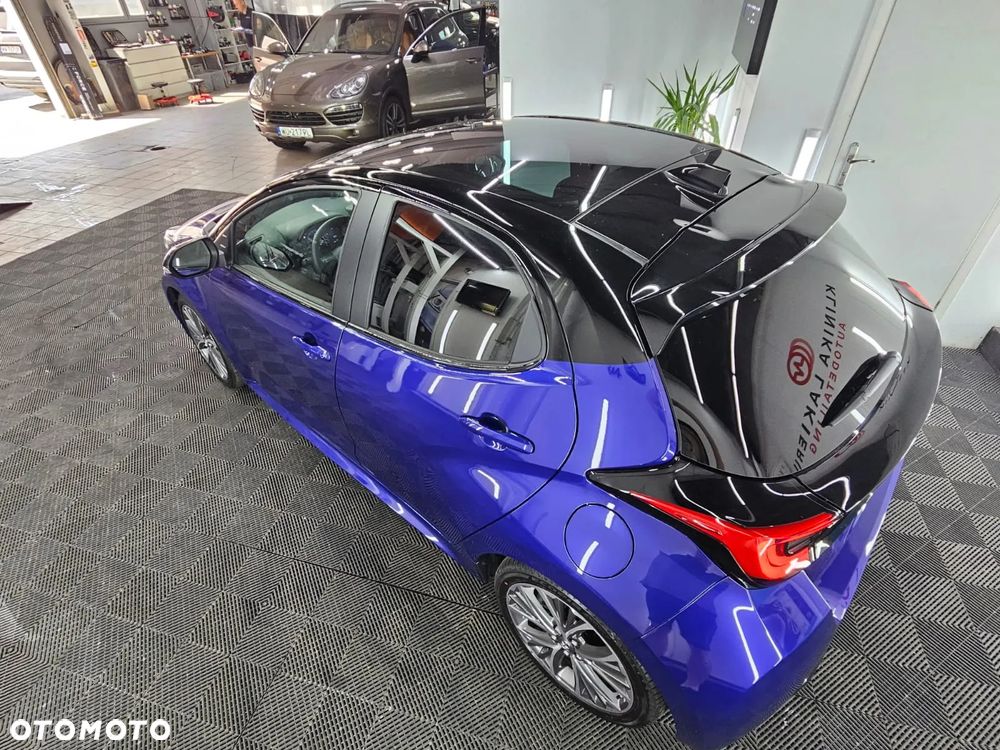 Toyota Yaris - 10