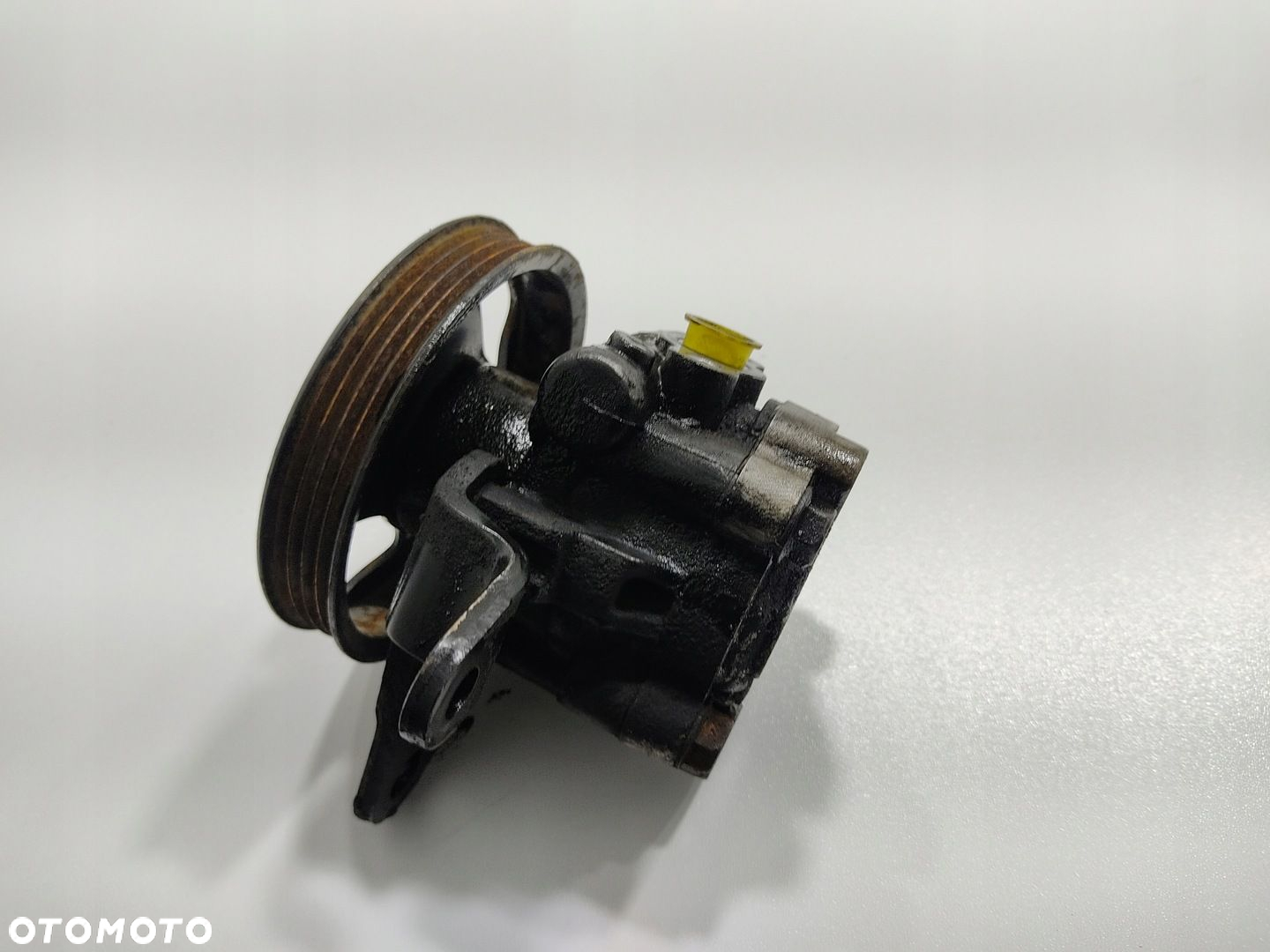 POMPA WSPOMAGANIA NISSAN NAVARA D40 2.5 DCI 2004-2009 - 2