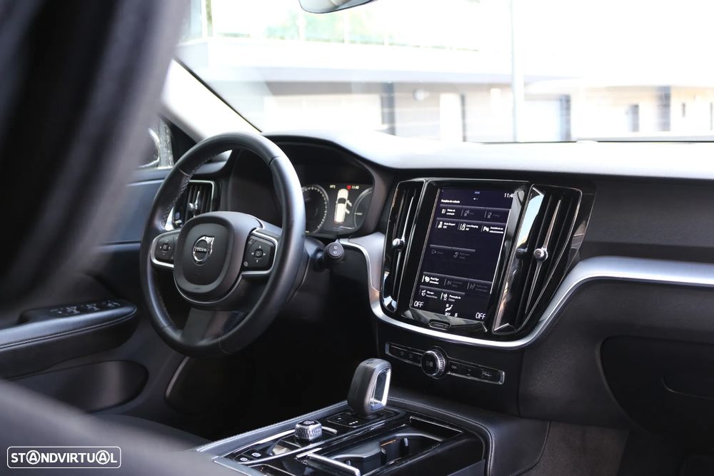 Volvo V60 2.0 T6 AWD TE Inscription Expression - 34