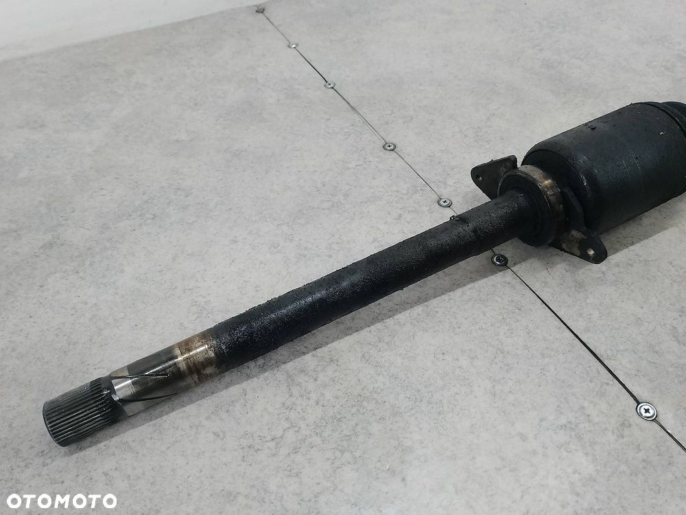 PÓŁOŚ PRAWA PRZÓD RENAULT TRAFIC II 1.9 DCI - 2